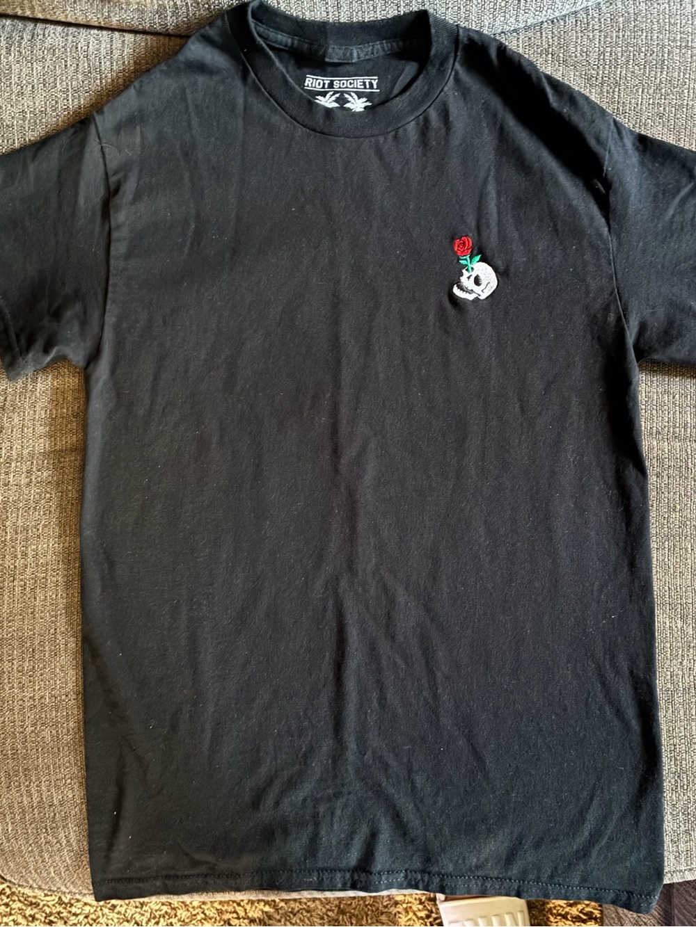 riot society Black Tee with Red Rose & White Skull Embroidery